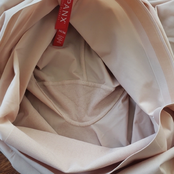 Spanx High-Waisted Nude Shapewear Shorts Size Medium - Picture 4 of 5